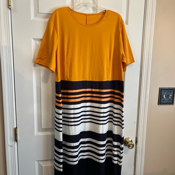 Women's Plus Size Elegant Fitted Stripe Print Professional Midi Dress 18W - 22W - Picture 6 of 7